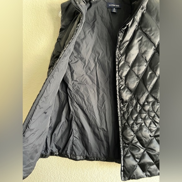 LANDS END Vest Black Goose Down Quilted Pattern Zip Up Pockets Puffer Satin Med - Picture 8 of 8
